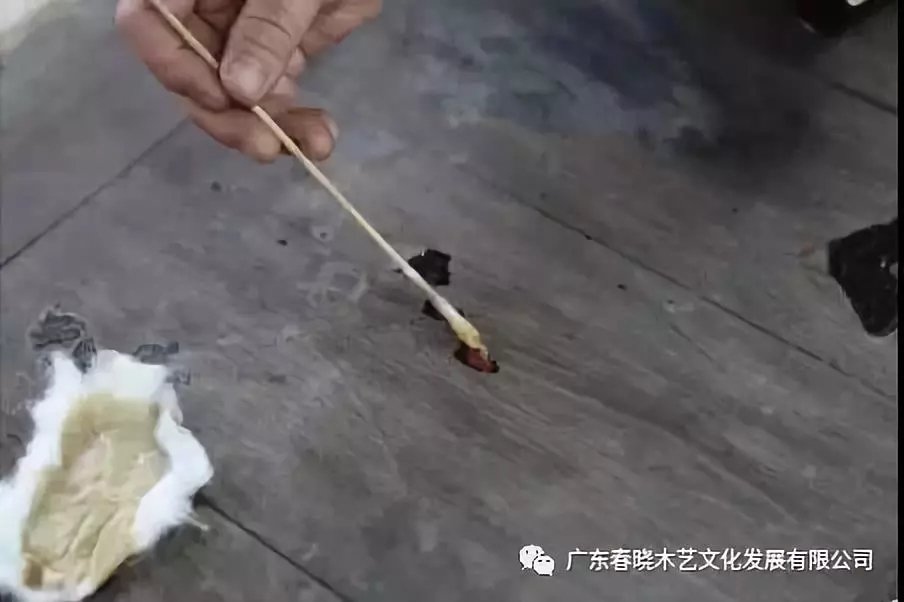 老紅木家具的修復(fù)過程，一經(jīng)修復(fù)煥然一新(圖10)